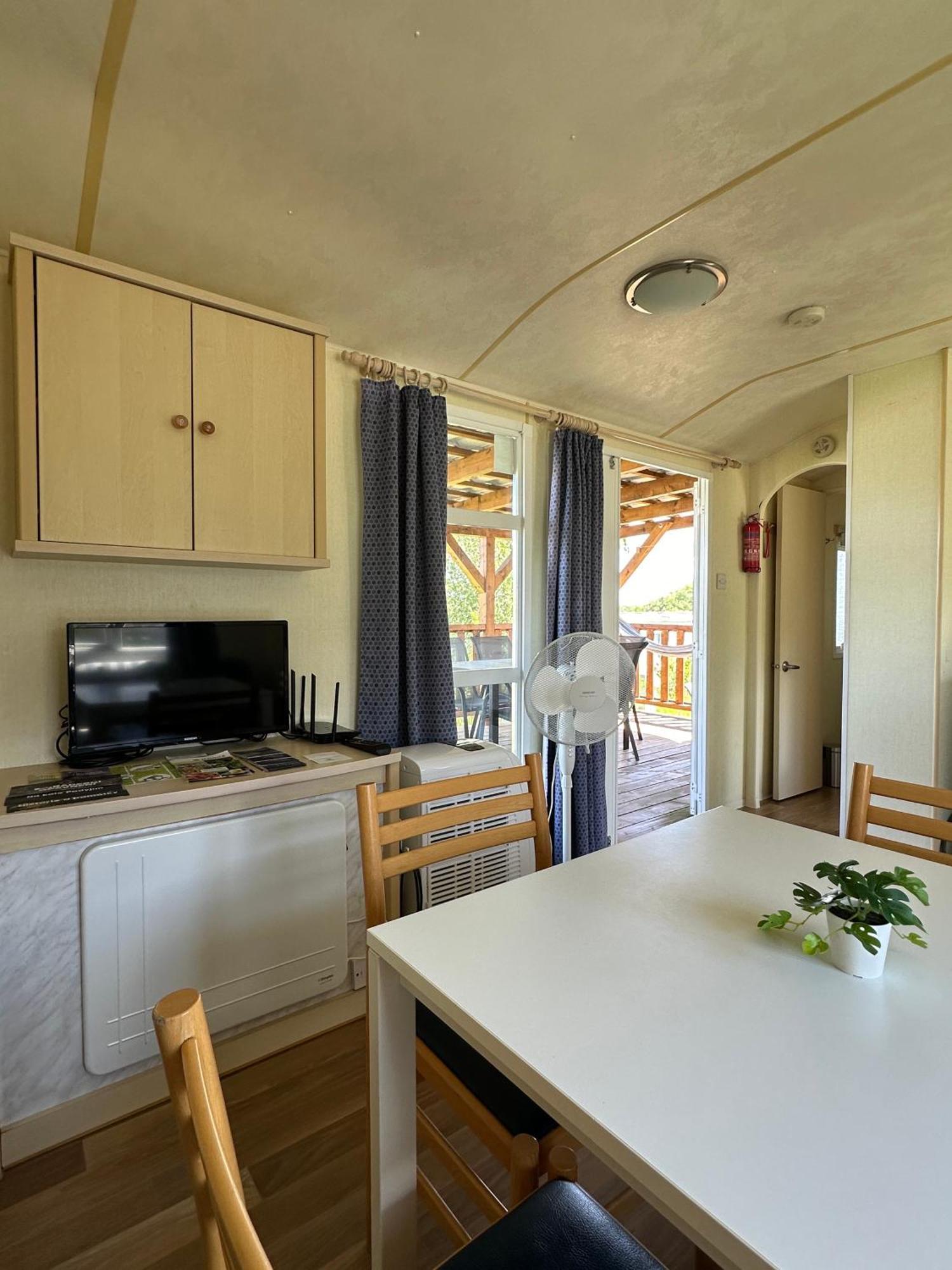 Mobilheimy Camp Vyrovice Hotell Eksteriør bilde